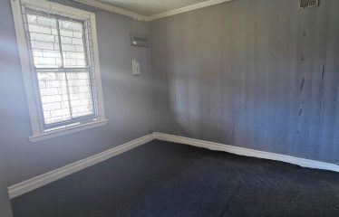 5 Bedroom House with 2 Bedroom Flatlet for Sale in Glenlily