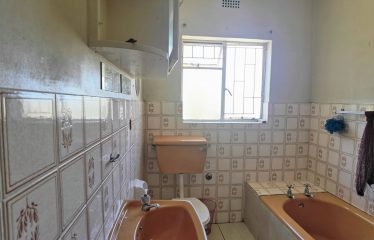 3 Bedroom 2 Bathroom House with 2 Bedroom Flatlet for Sale in Townsend Estate