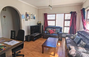 3 Bedroom 2 Bathroom House with 2 Bedroom Flatlet for Sale in Townsend Estate