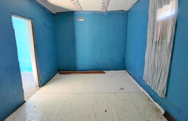 5 Bedroom House with 2 Bedroom Flatlet for Sale in Glenlily