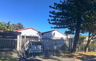 3 Bedroom 2 Bathroom House with 2 Bedroom Flatlet for Sale in Townsend Estate