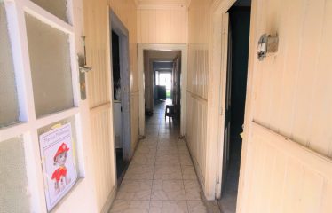 5 Bedroom House with 2 Bedroom Flatlet for Sale in Glenlily