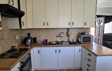 3 Bedroom 2 Bathroom House with 2 Bedroom Flatlet for Sale in Townsend Estate