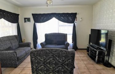 3 Bedroom 2 Bathroom House with 2 Bedroom Flatlet for Sale in Townsend Estate