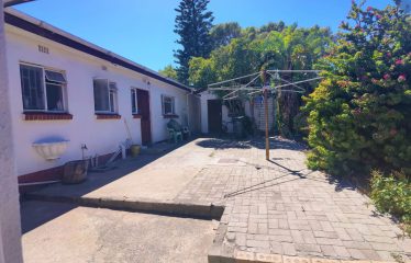 3 Bedroom 2 Bathroom House with 2 Bedroom Flatlet for Sale in Townsend Estate