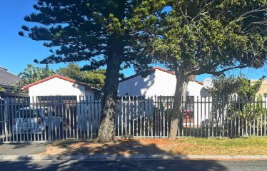 3 Bedroom 2 Bathroom House with 2 Bedroom Flatlet for Sale in Townsend Estate