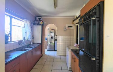3 Bedroom 2 Bathroom House with 2 Bedroom Flatlet for Sale in Townsend Estate