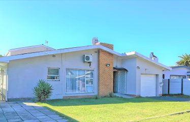 Spacious 8 Bedroom Dual living House for Sale in Goodwood