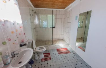 Spacious 8 Bedroom Dual living House for Sale in Goodwood