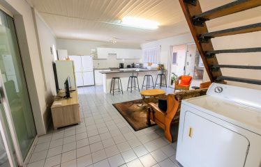 Spacious 8 Bedroom Dual living House for Sale in Goodwood