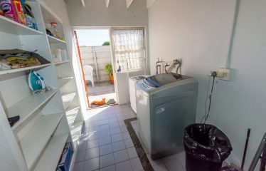 Spacious 8 Bedroom Dual living House for Sale in Goodwood