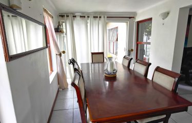 3 Bedroom 2 Bathroom Townhouse for Sale in Glenwood, Goodwood