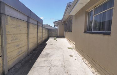 Spacious 4 Bedroom 2 Bathroom House with Flatlet Potential for Sale in Goodwood